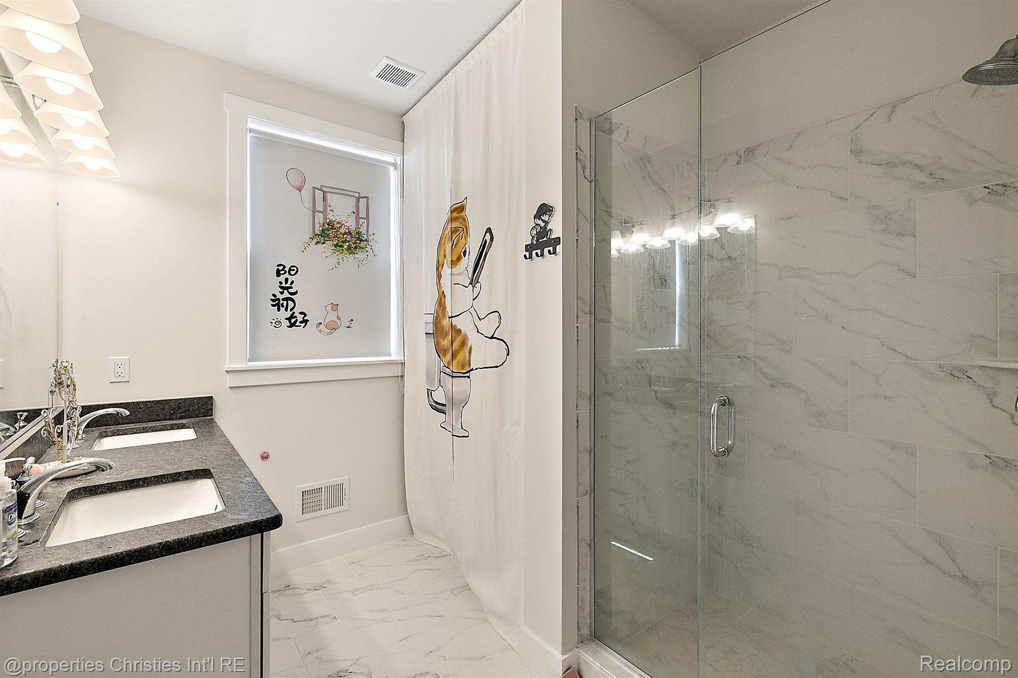 5545 Helmsdale Boulevard