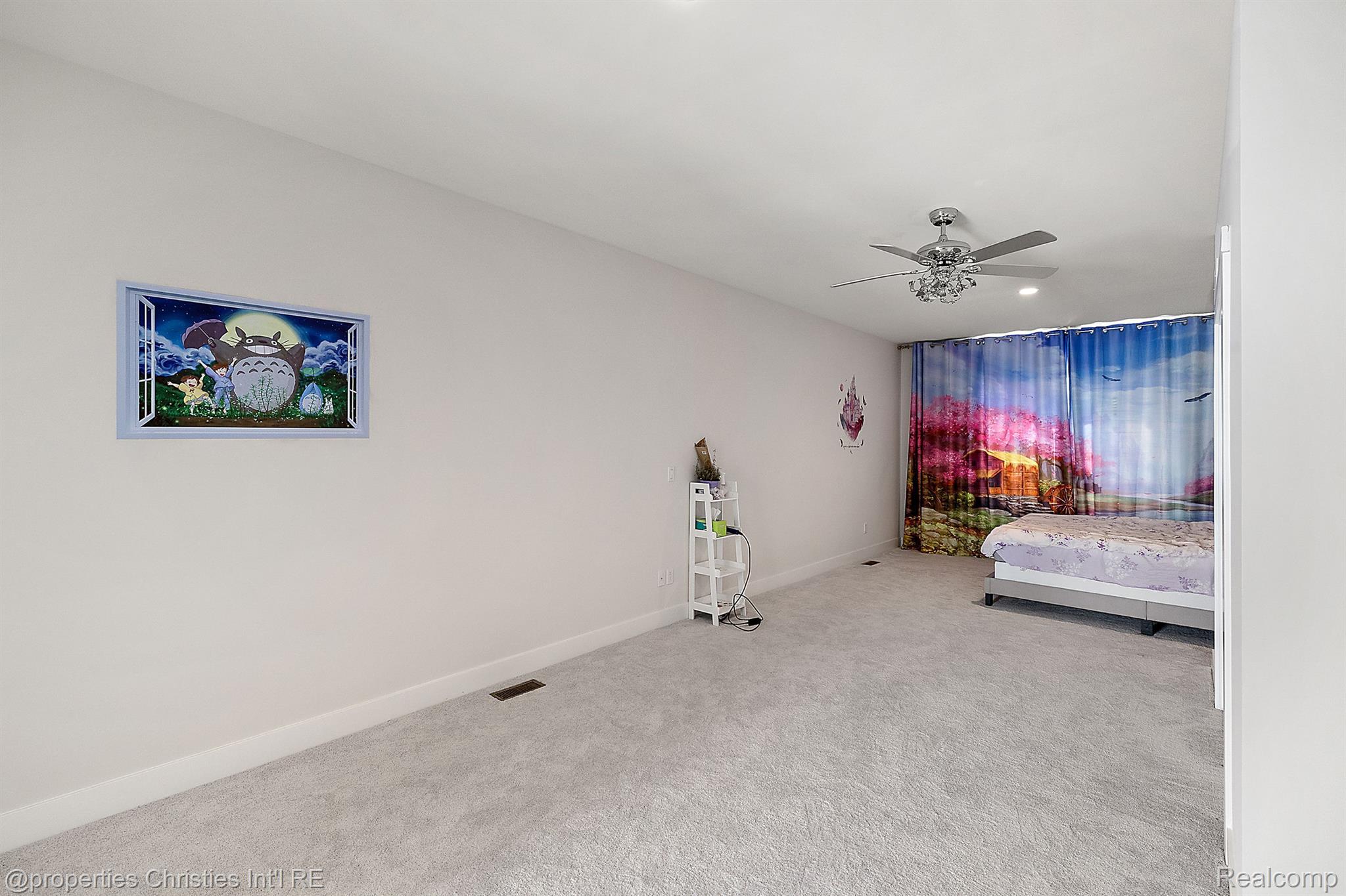 5545 Helmsdale Boulevard