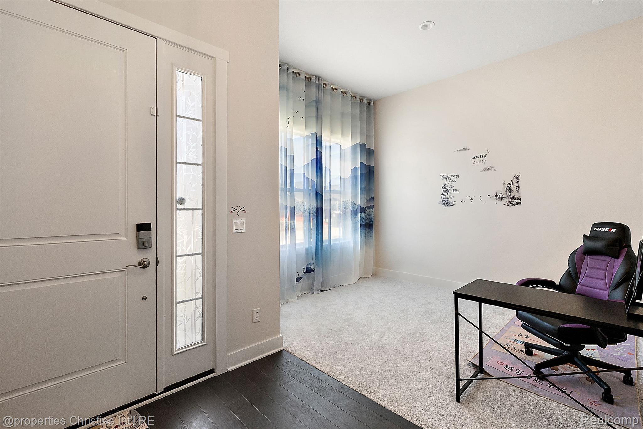 5545 Helmsdale Boulevard