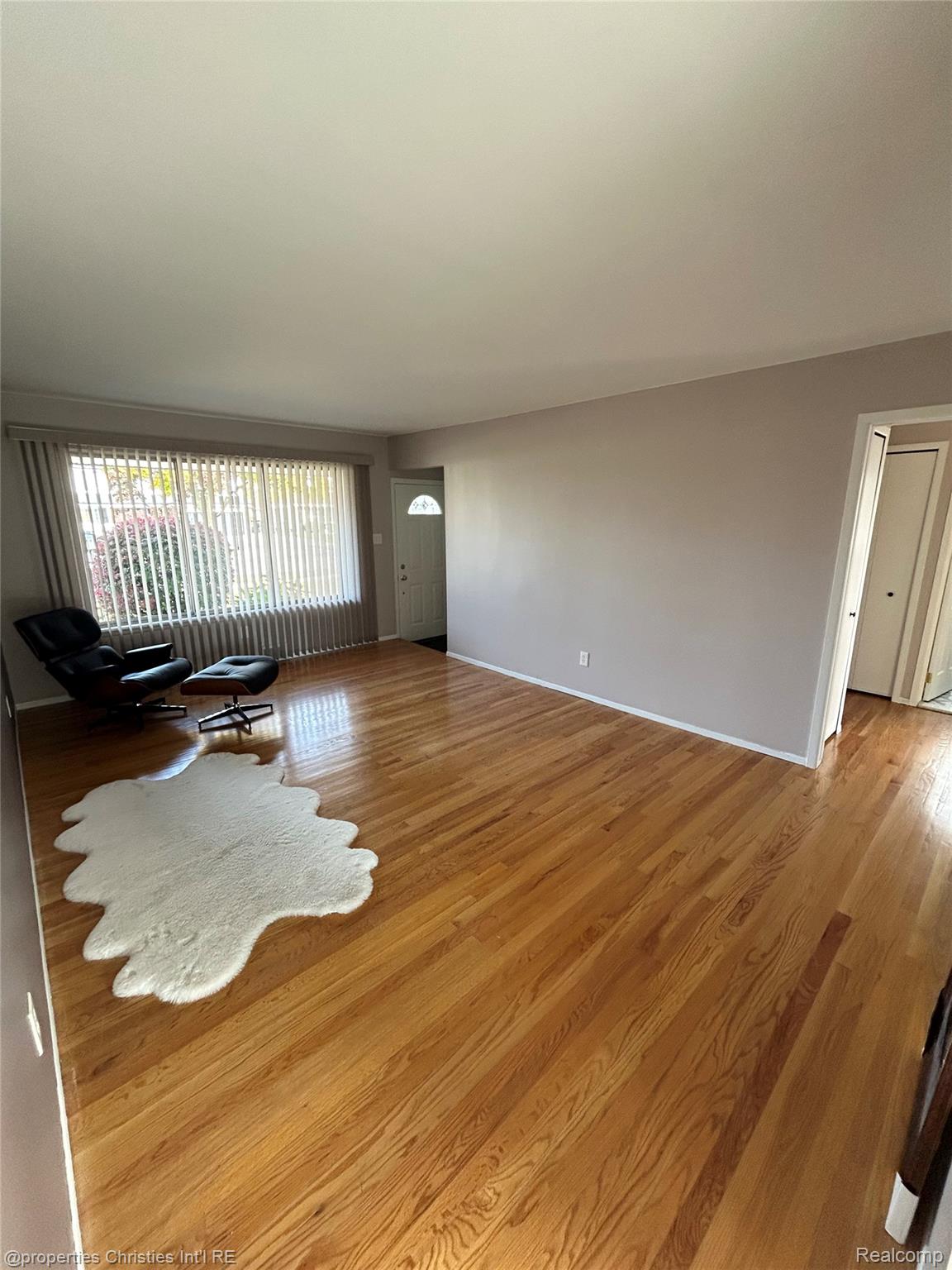 12376 CANTERBURY Drive