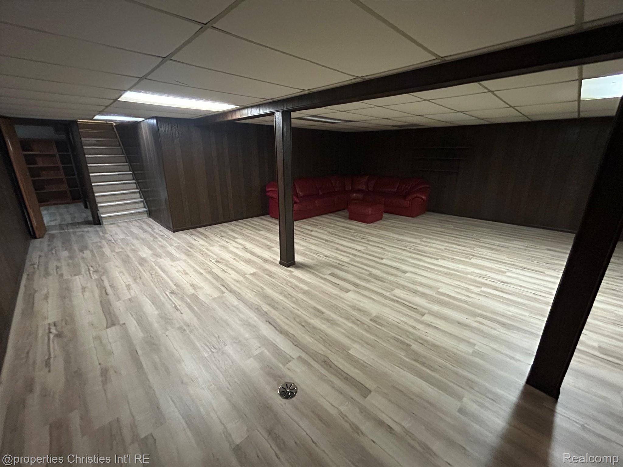 12376 CANTERBURY Drive