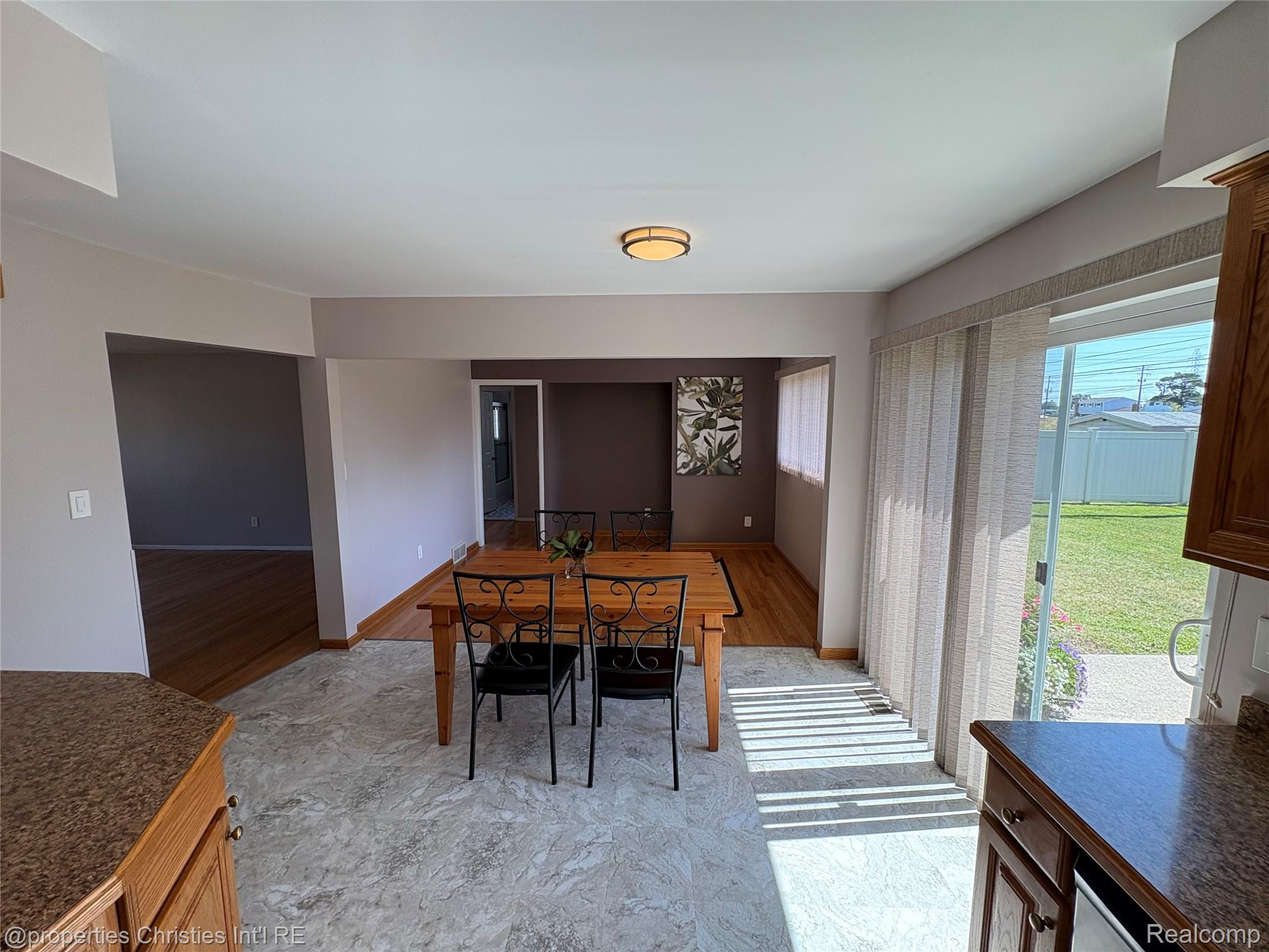 12376 CANTERBURY Drive