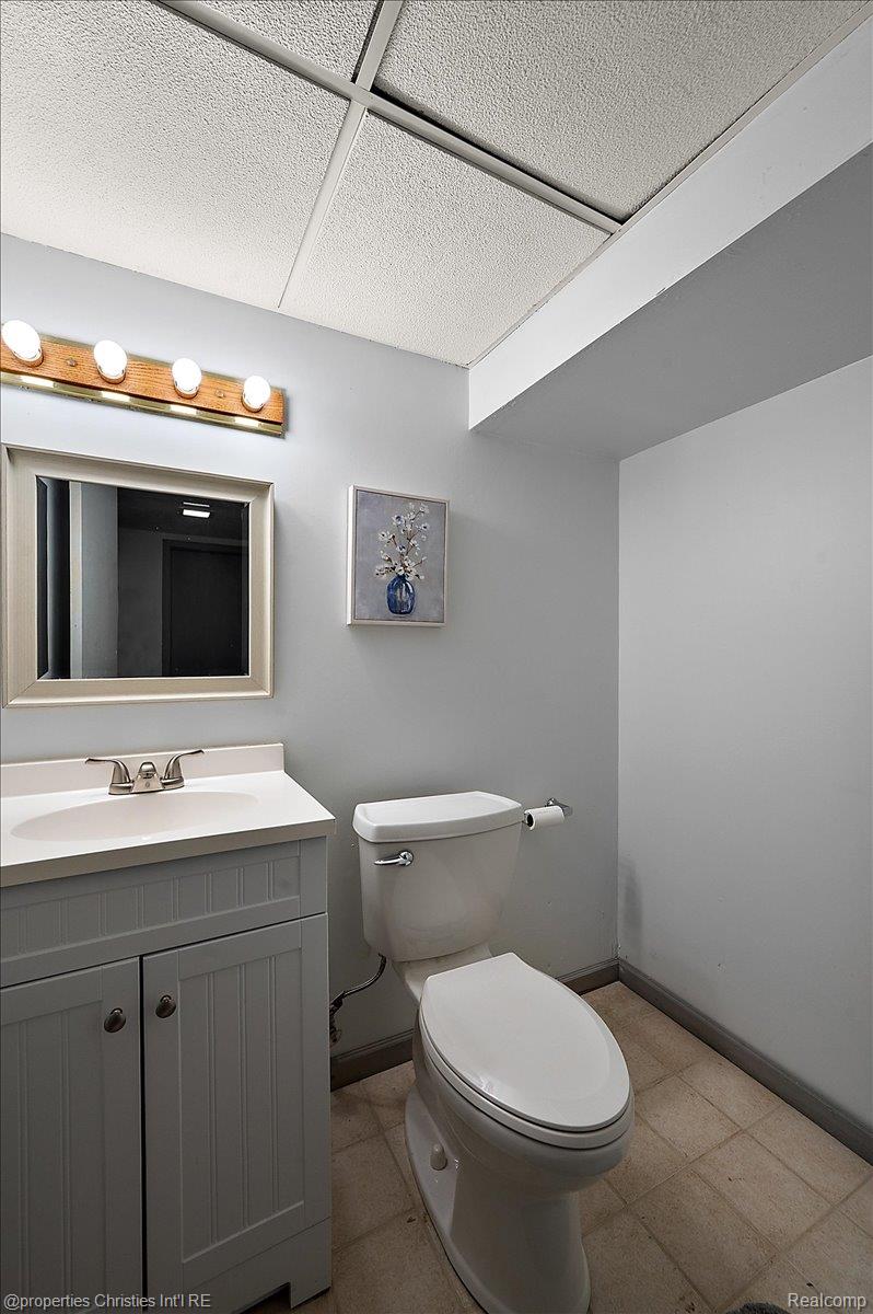 31301 Coachlight Lane