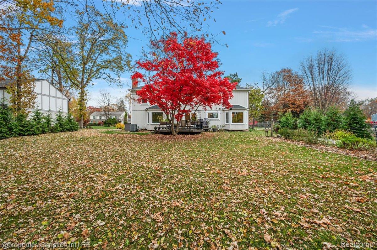 31301 Coachlight Lane