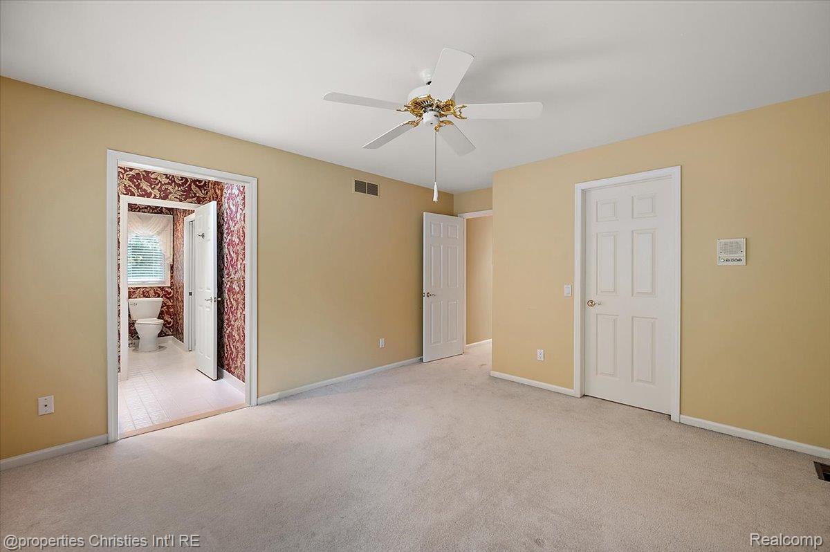 37907 Turnberry Court