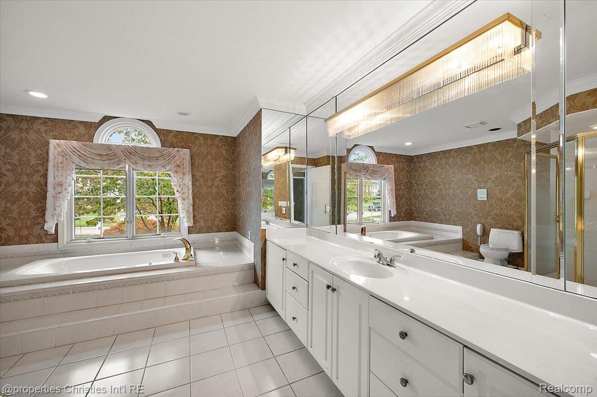 37907 Turnberry Court