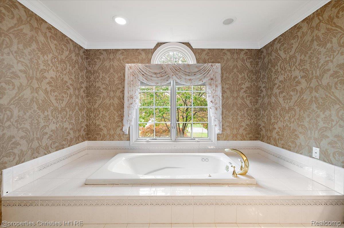 37907 Turnberry Court