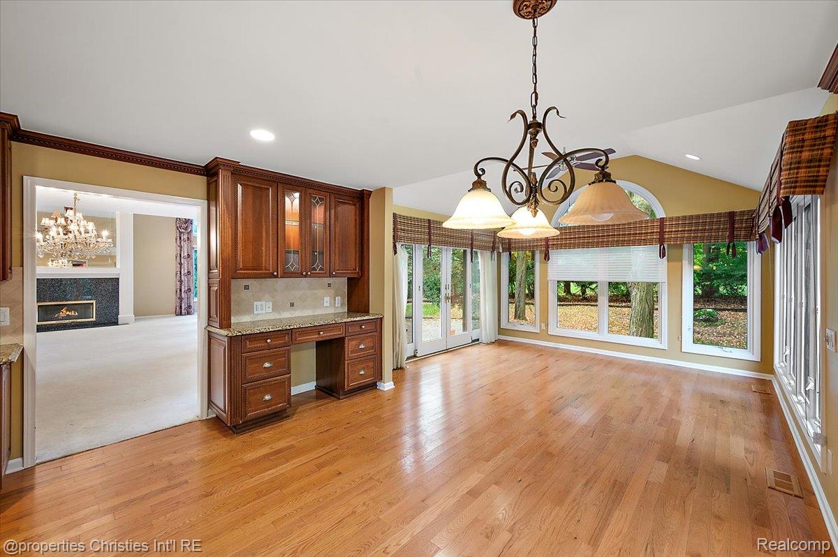 37907 Turnberry Court