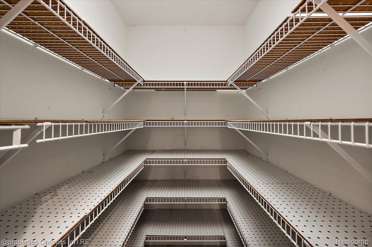 37907 Turnberry Court