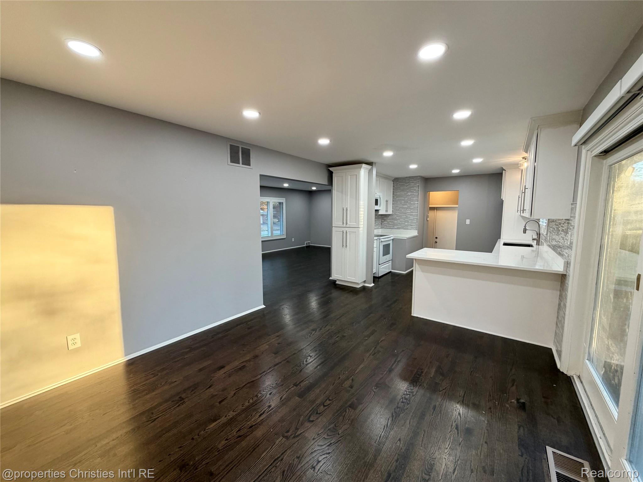 3615 Middlebury Lane