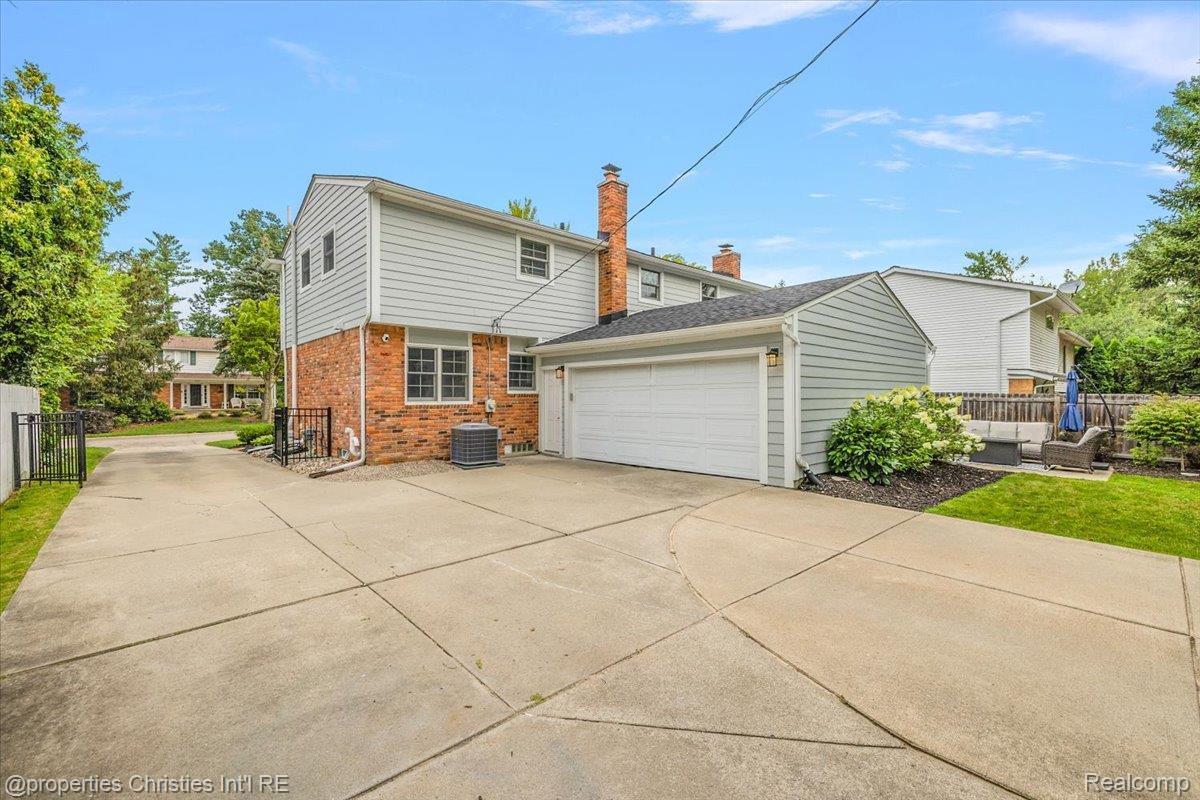 1345 Fairway Drive