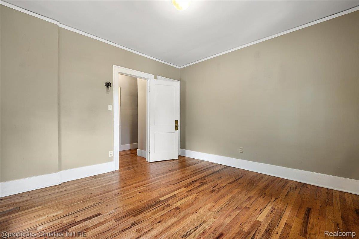 546 Leroy Street