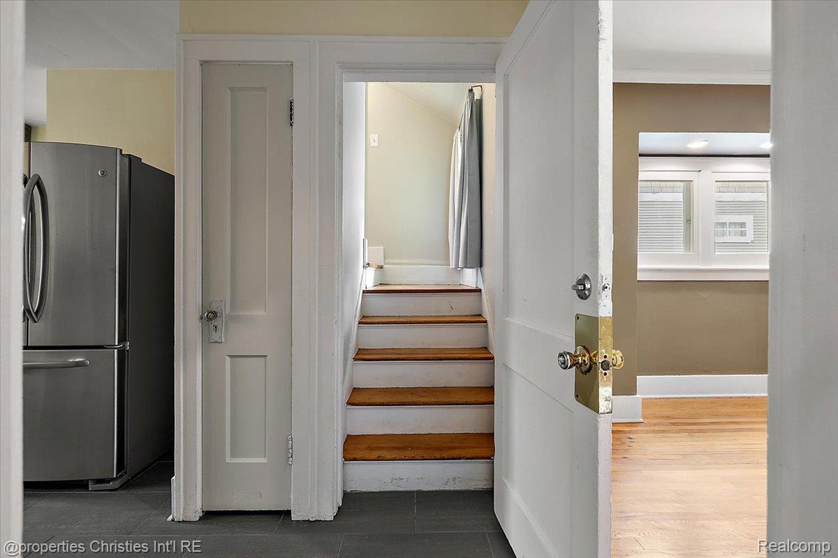 546 Leroy Street