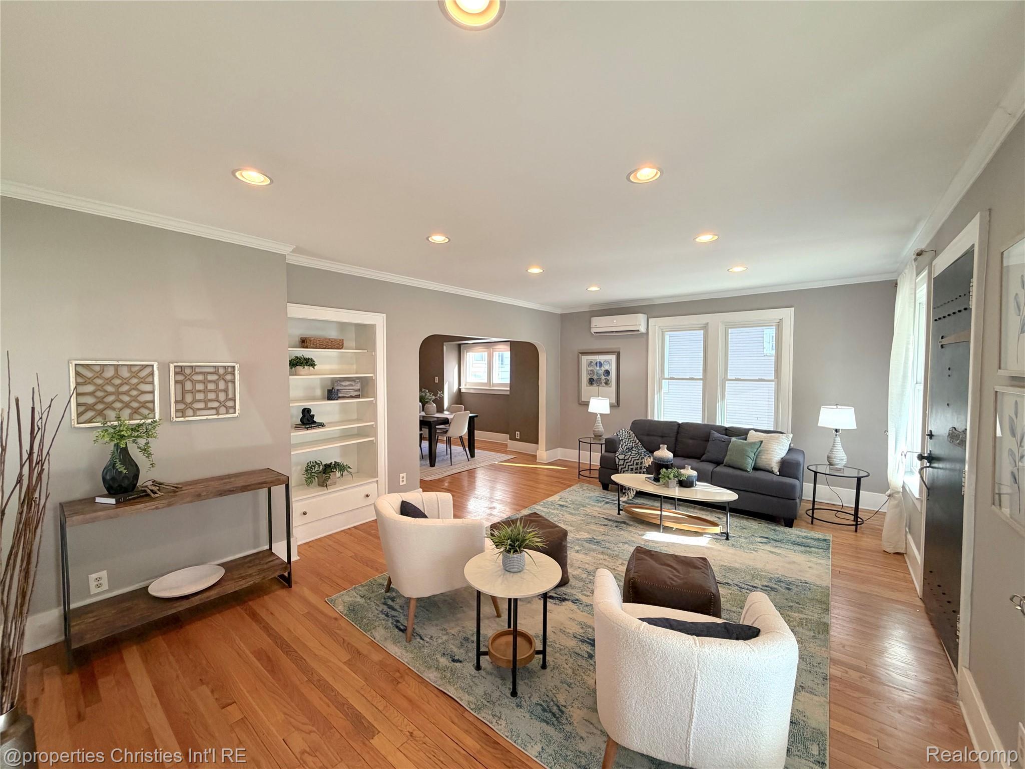 546 Leroy Street