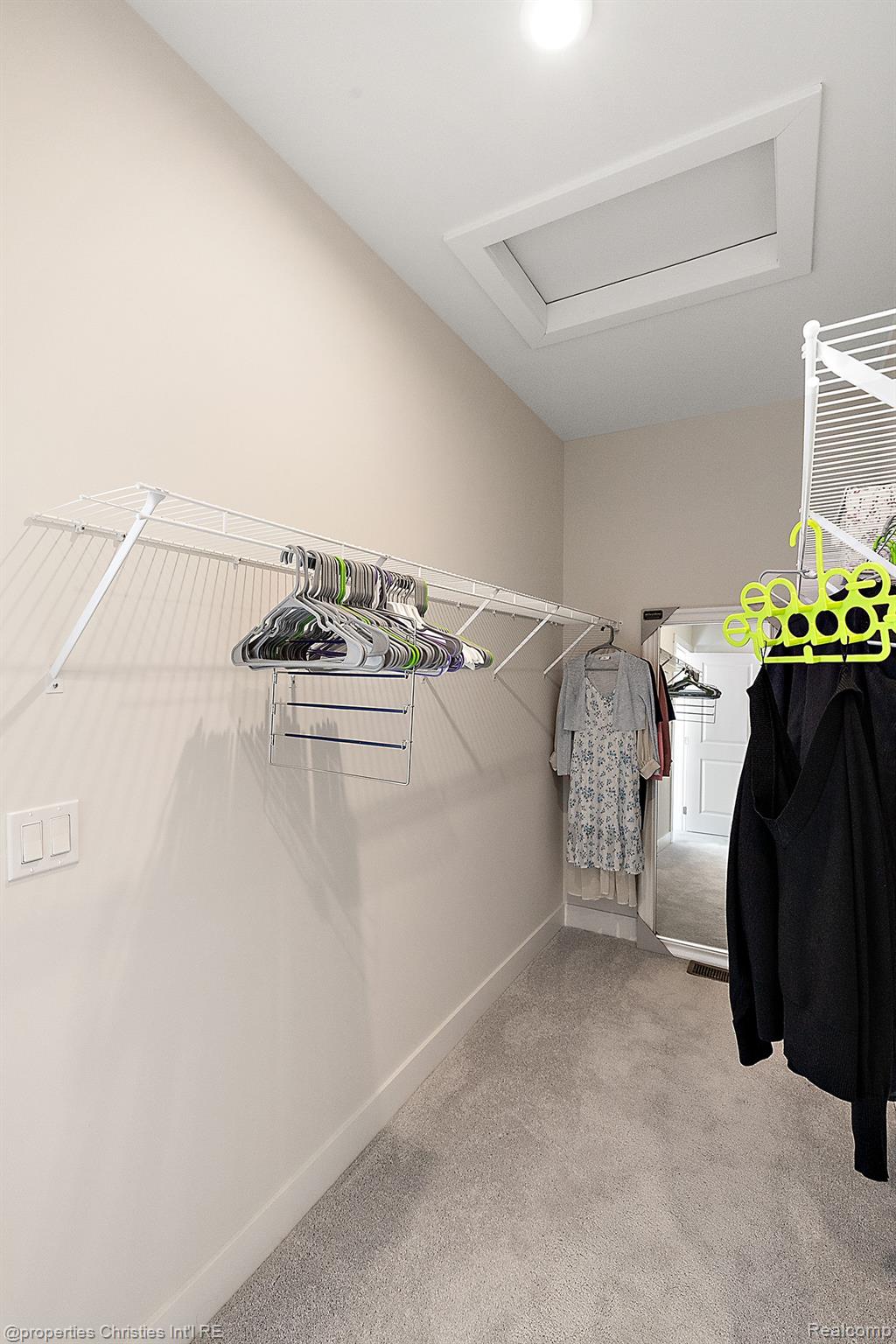 5545 Helmsdale Boulevard