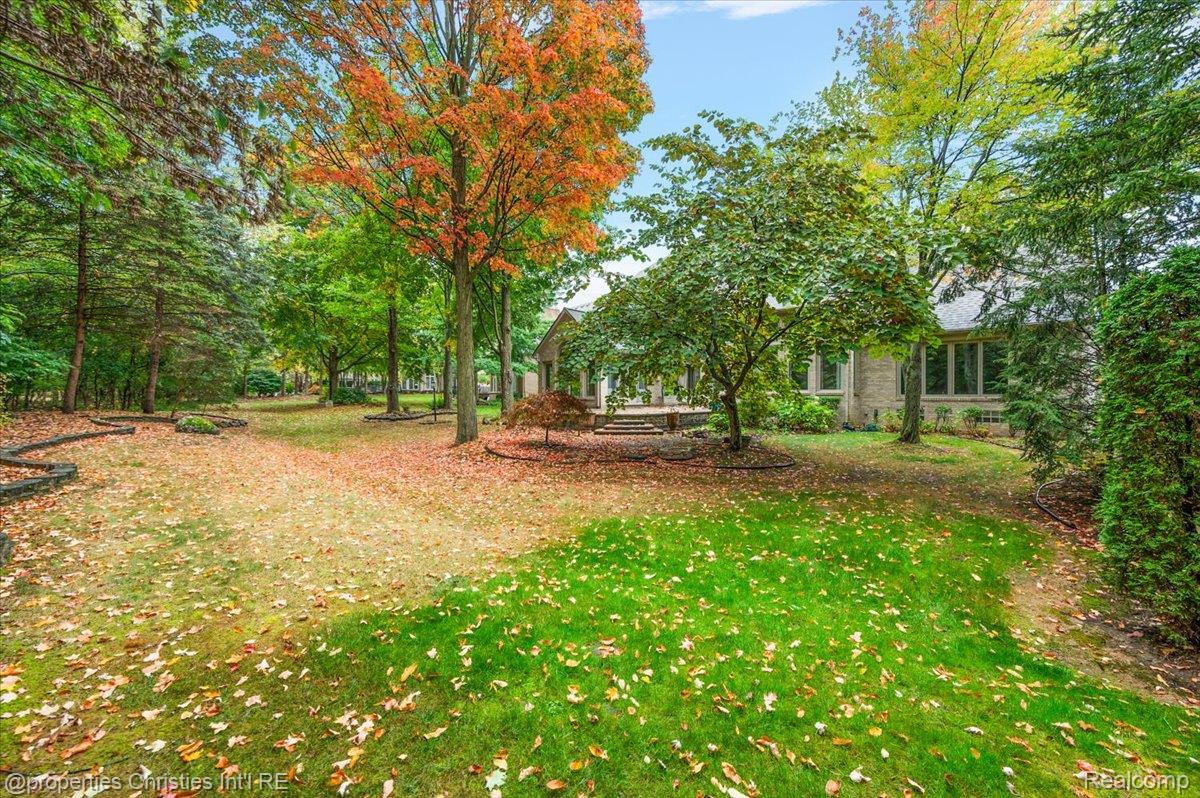 37907 Turnberry Court