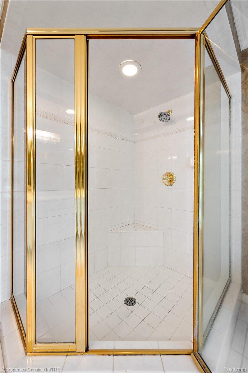 37907 Turnberry Court