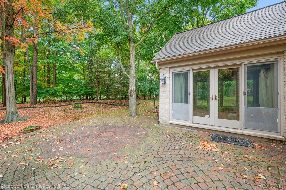 37907 Turnberry Court