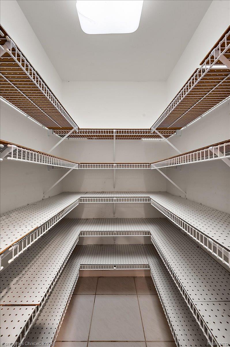 37907 Turnberry Court