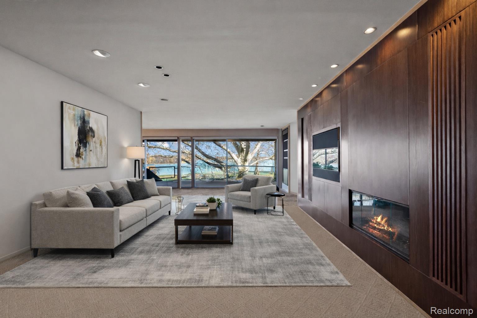 3317 W Shore Drive