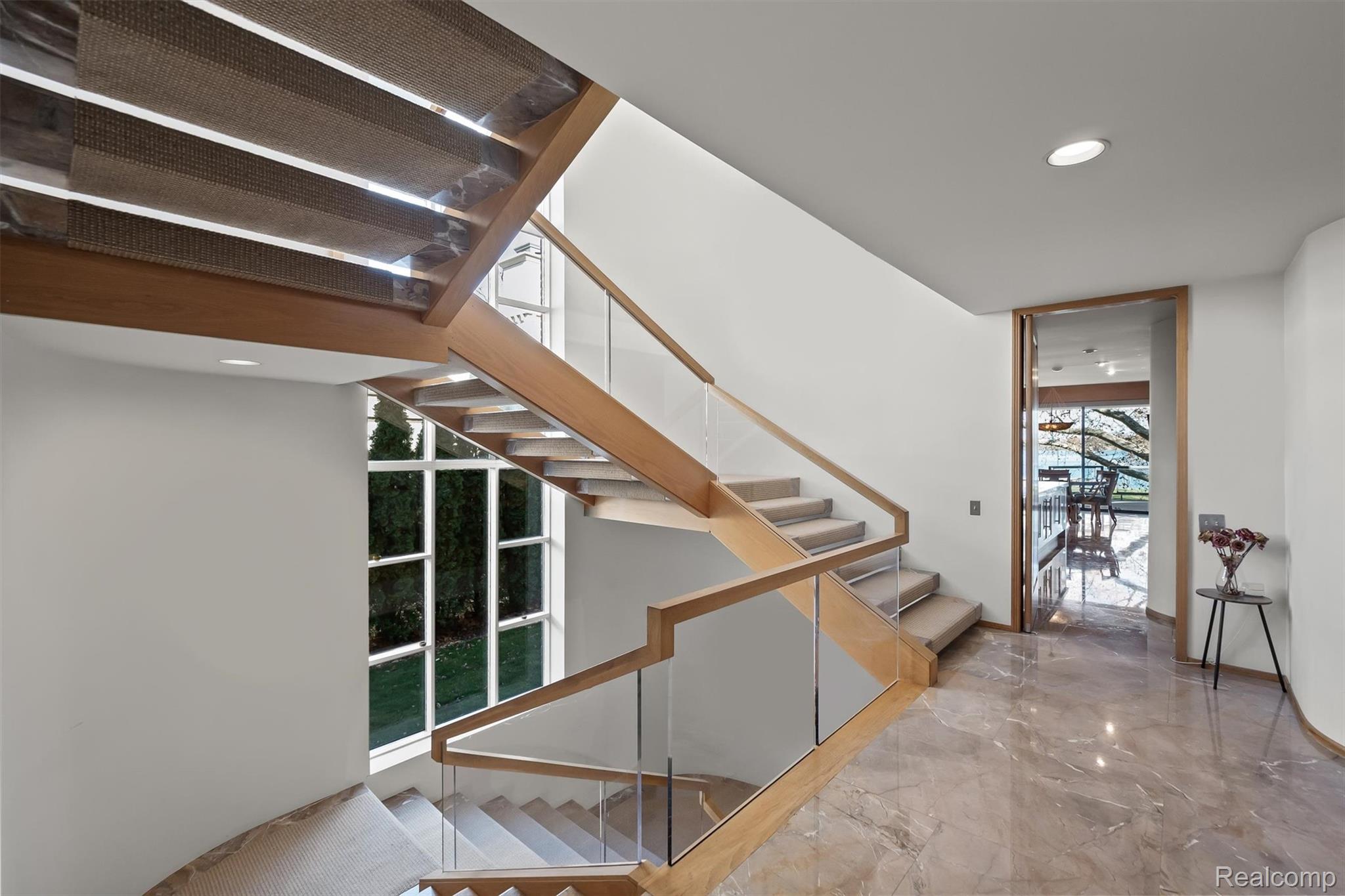 3317 W Shore Drive
