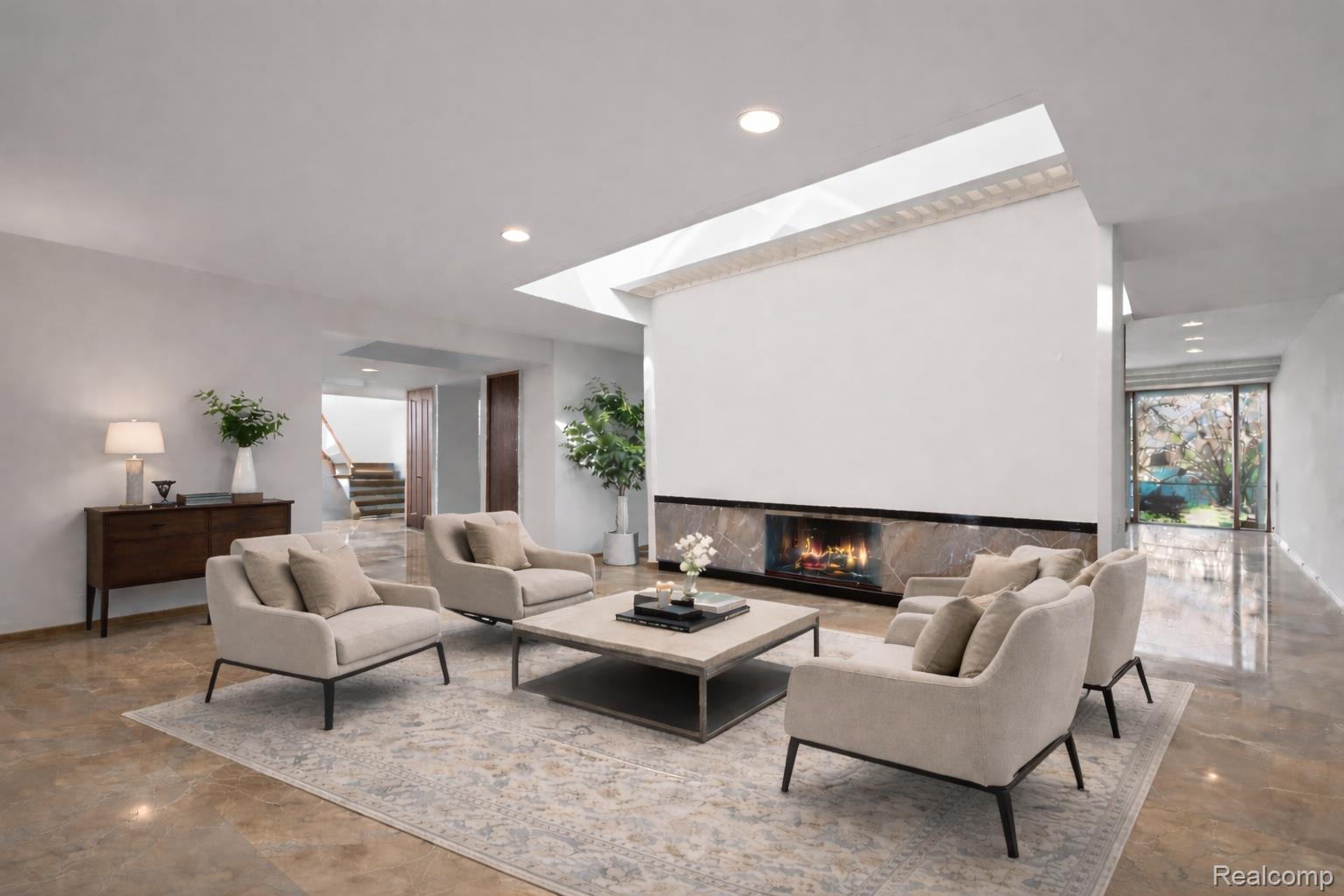 3317 W Shore Drive