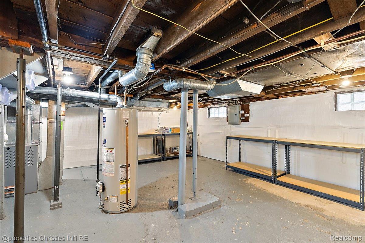 1007 CHESTER Street