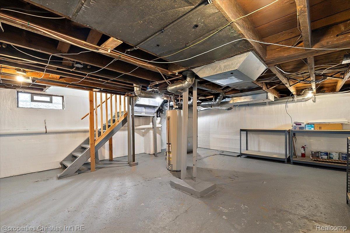 1007 CHESTER Street