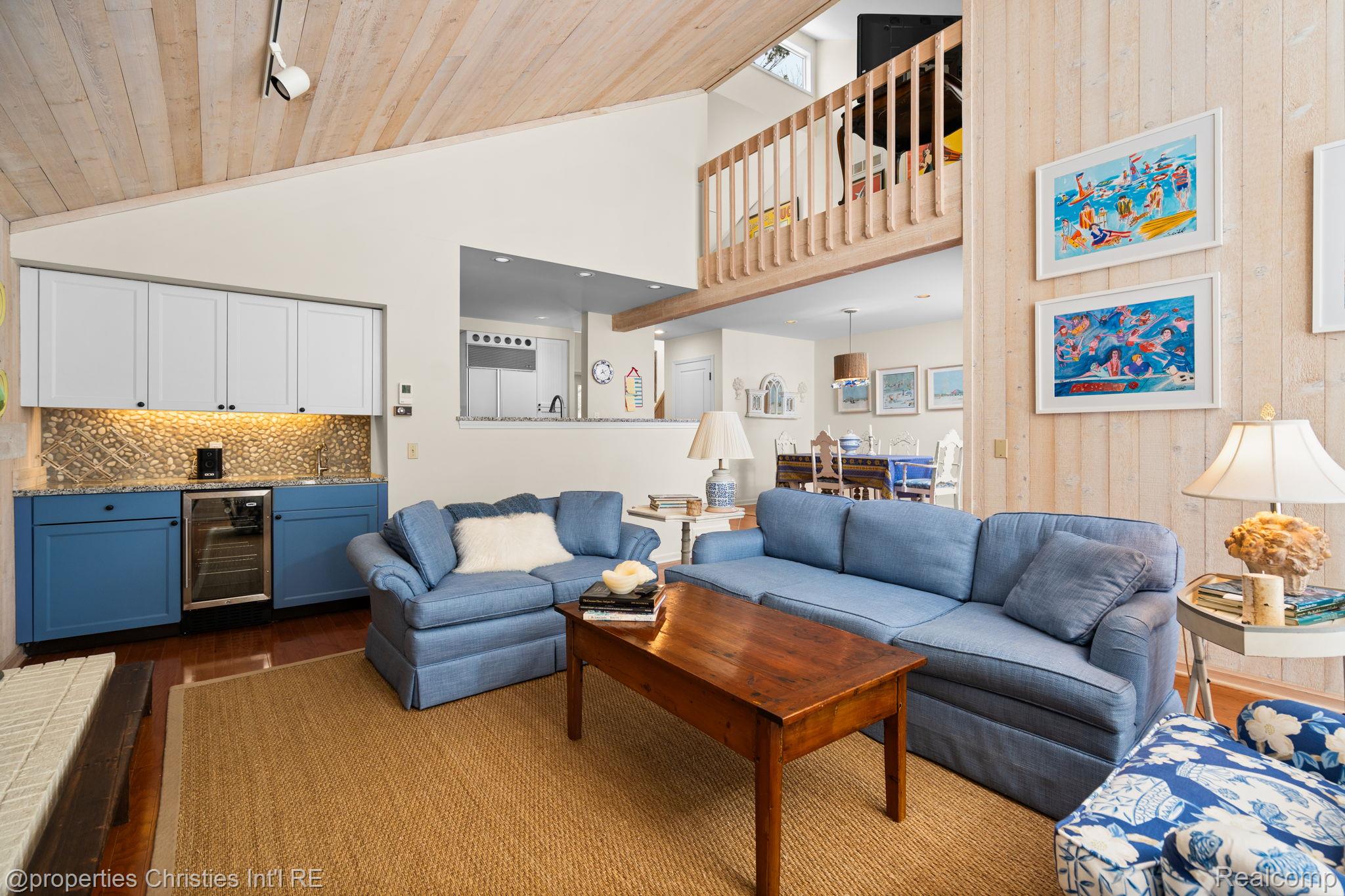 1057 Beach Road
