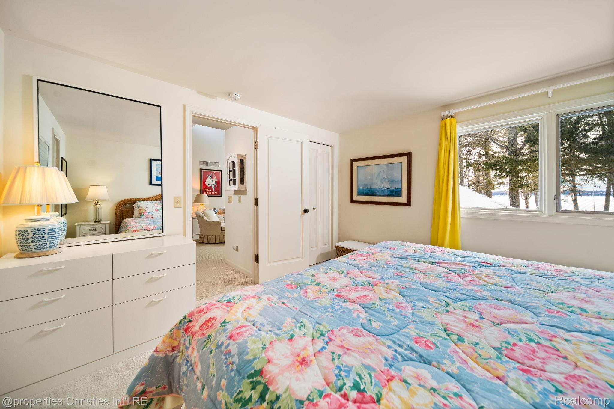 1057 Beach Road