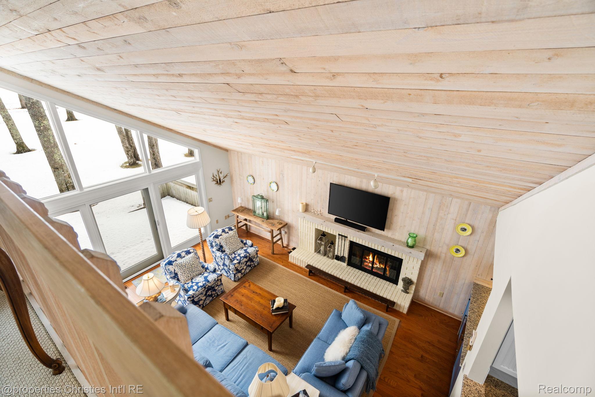 1057 Beach Road