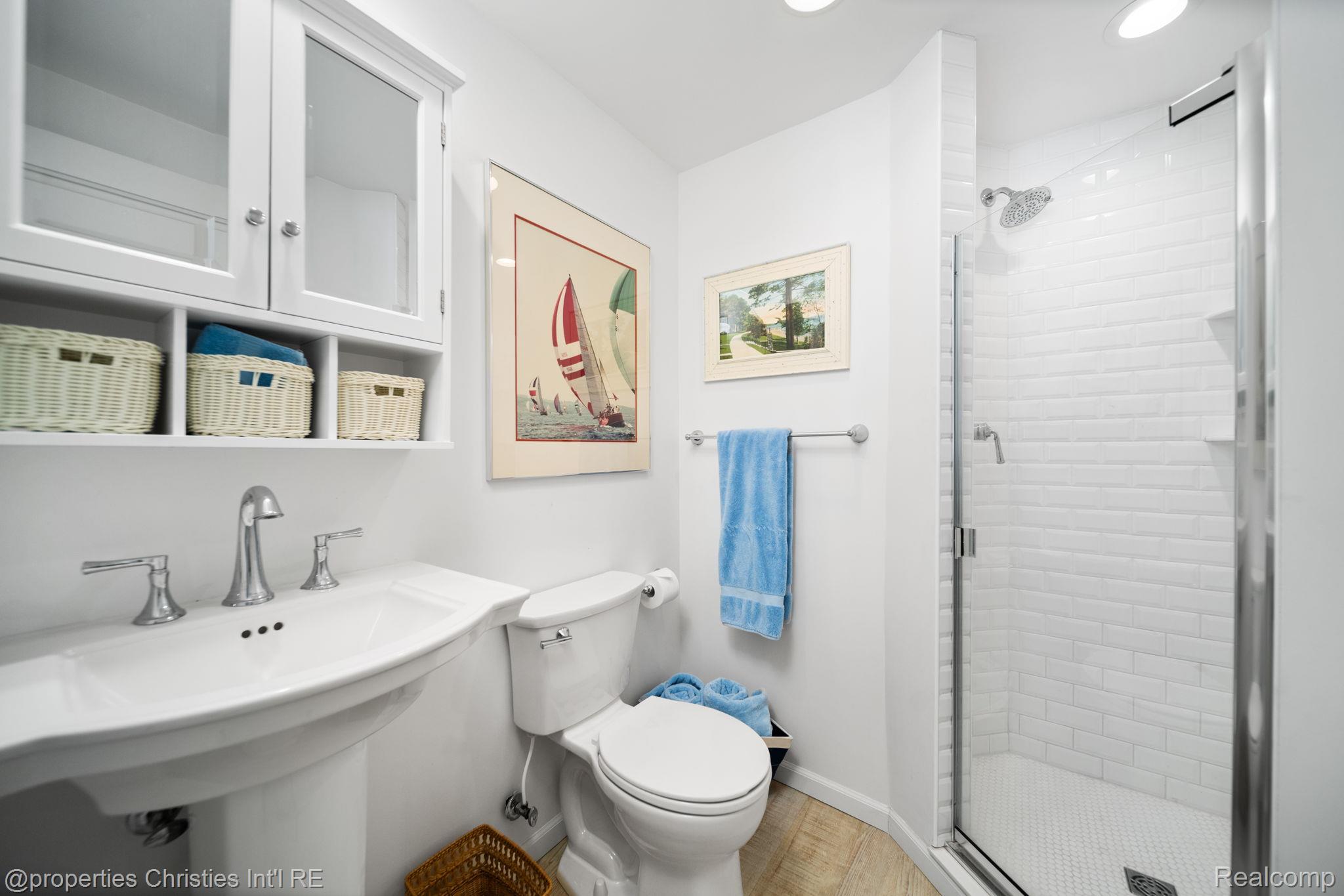 1057 Beach Road