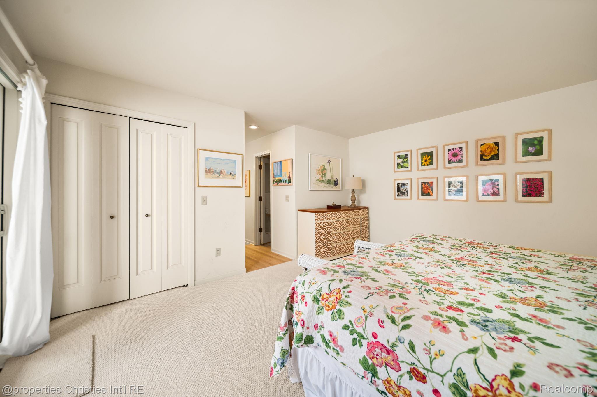 1057 Beach Road