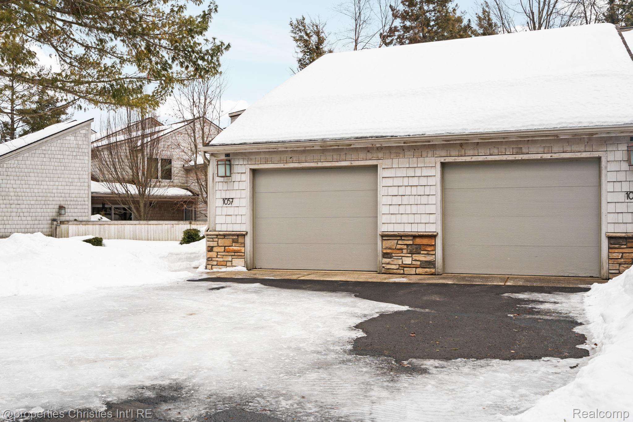 1057 Beach Road