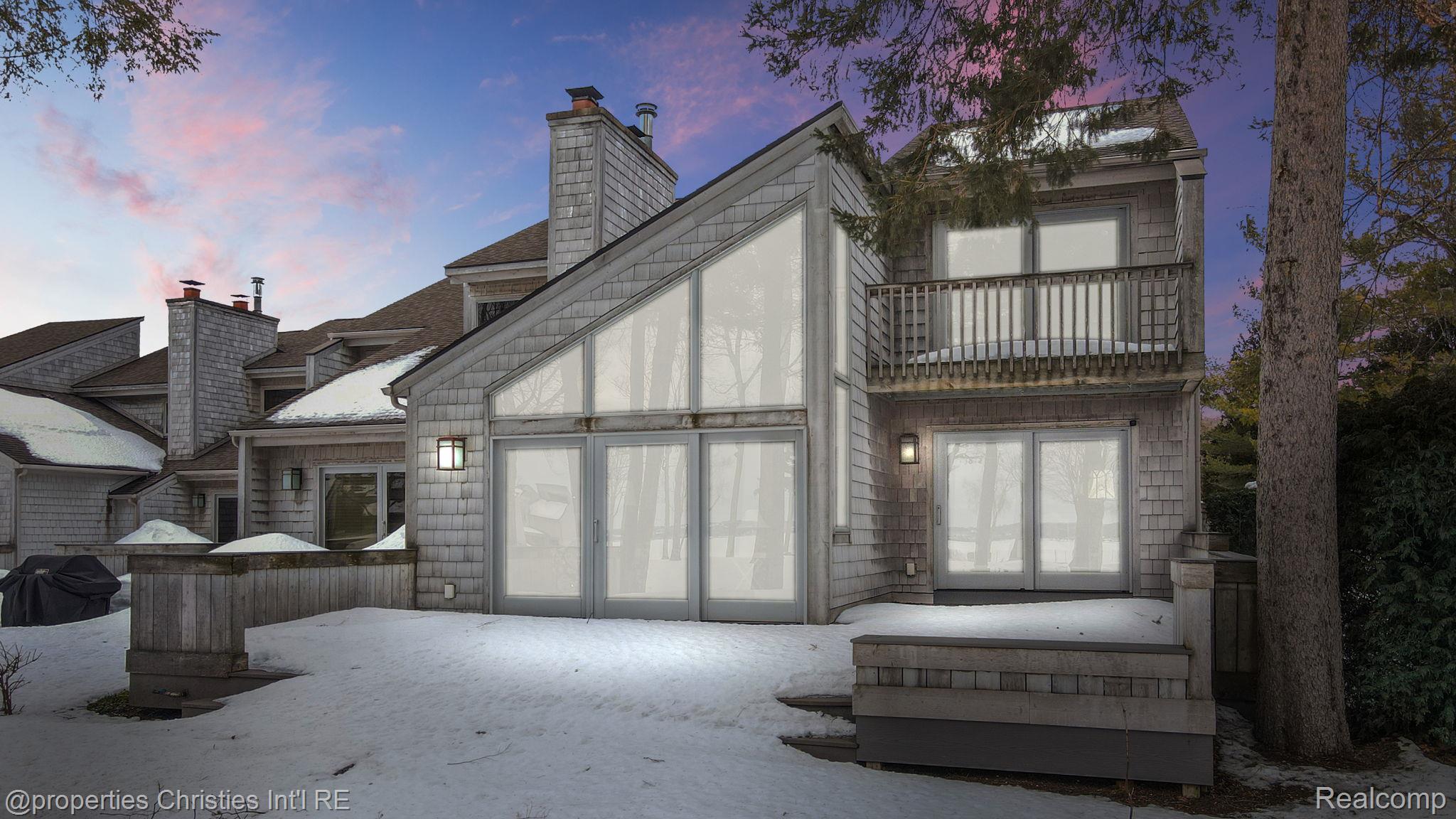 1057 Beach Road