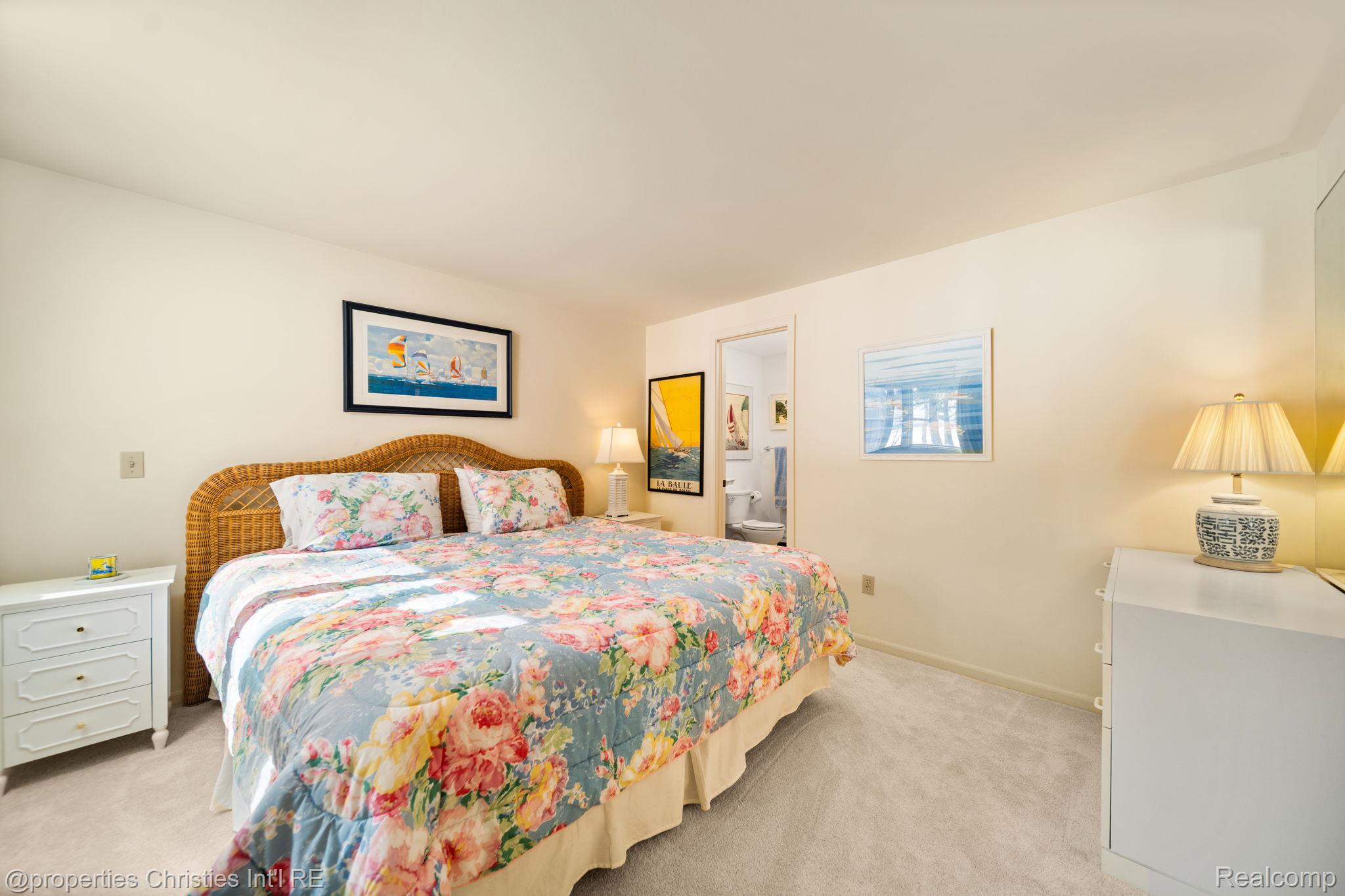 1057 Beach Road