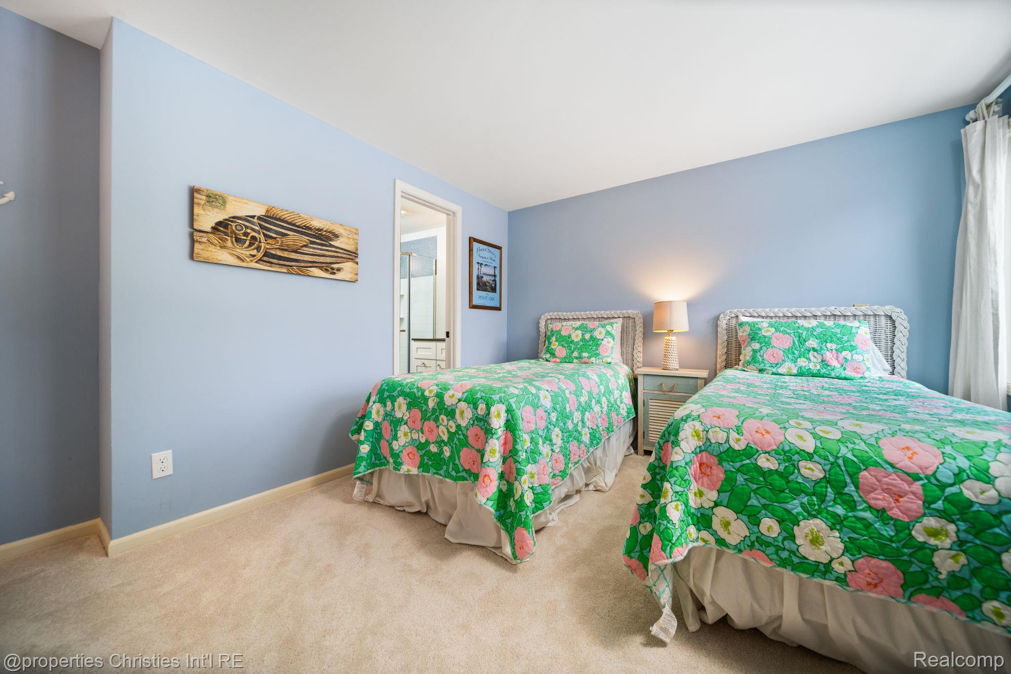 1057 Beach Road