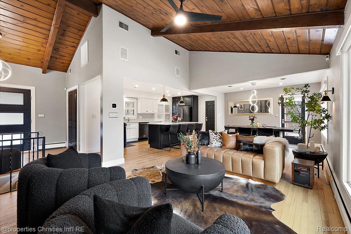 5722 Raven Road