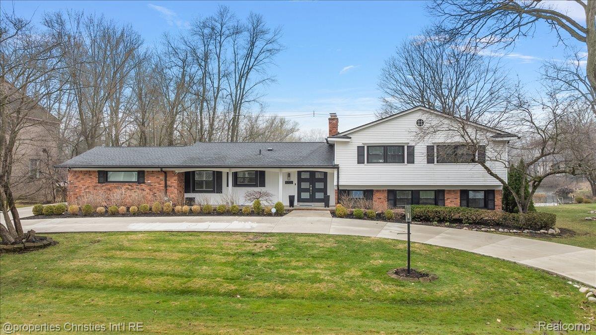 5722 Raven Road