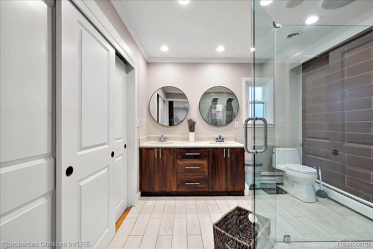 5722 Raven Road