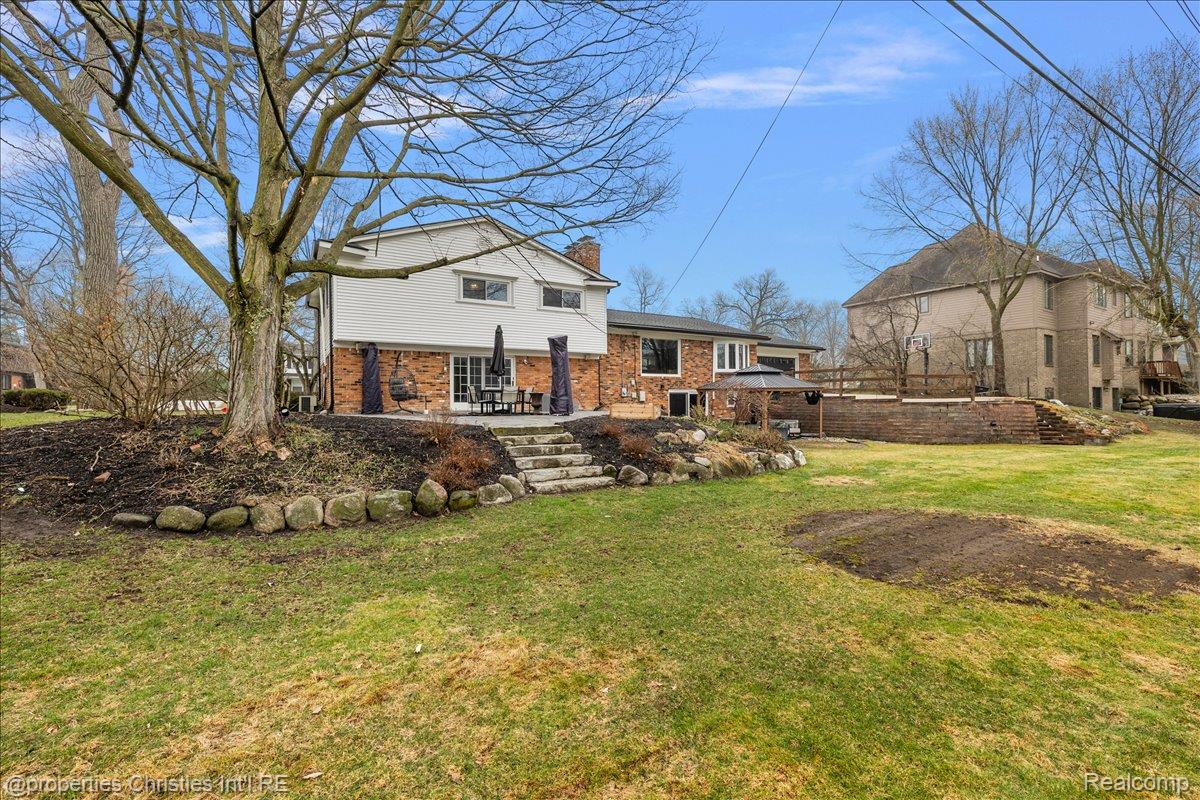 5722 Raven Road