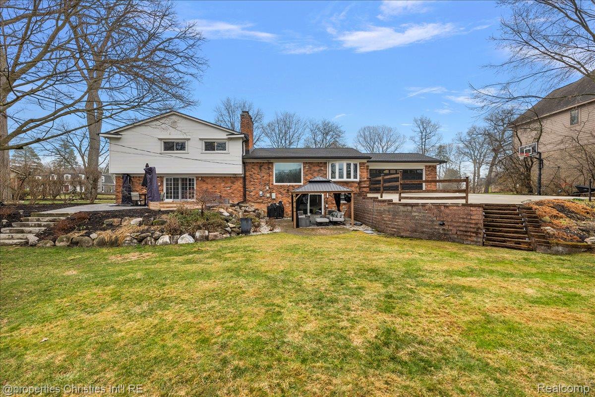 5722 Raven Road