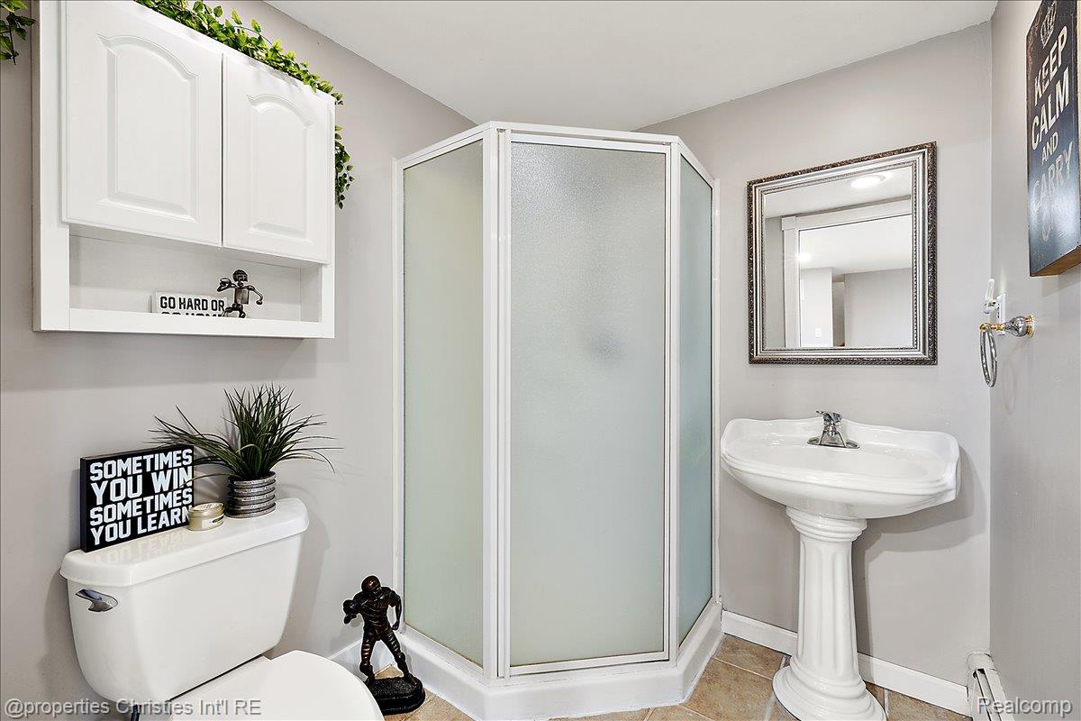 5722 Raven Road