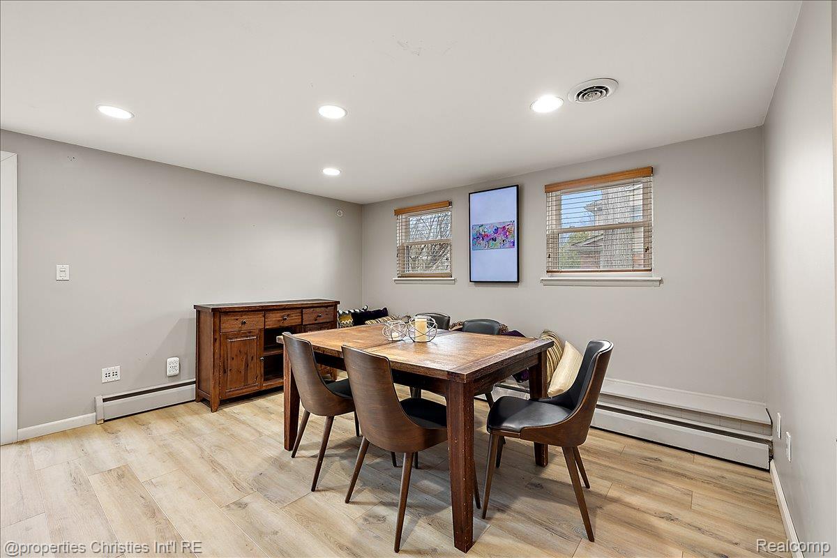 5722 Raven Road