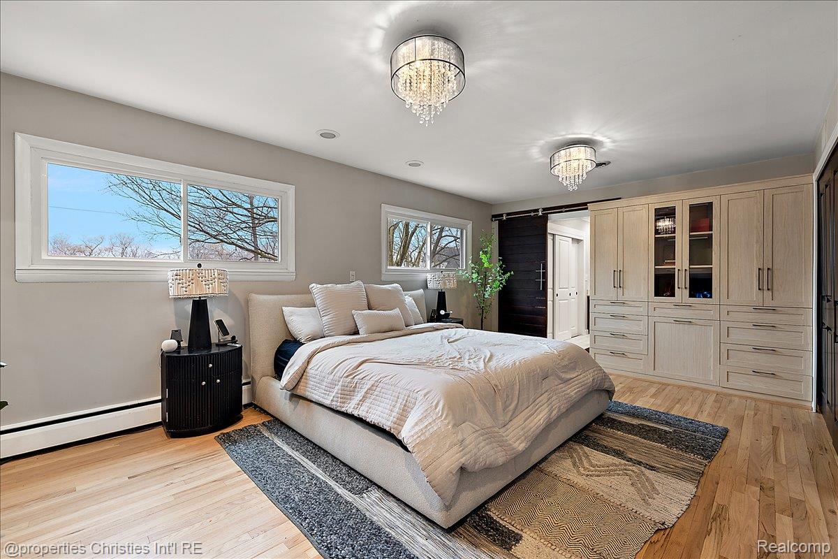 5722 Raven Road