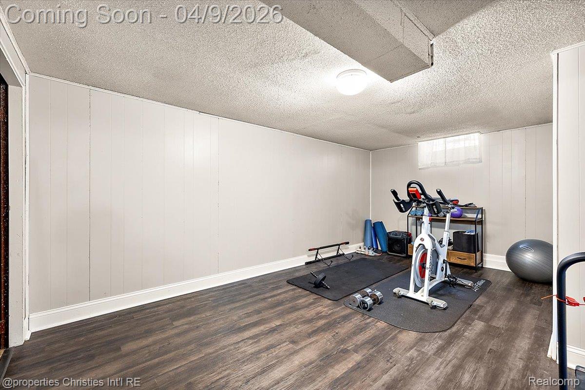 4240 Sheridan Drive