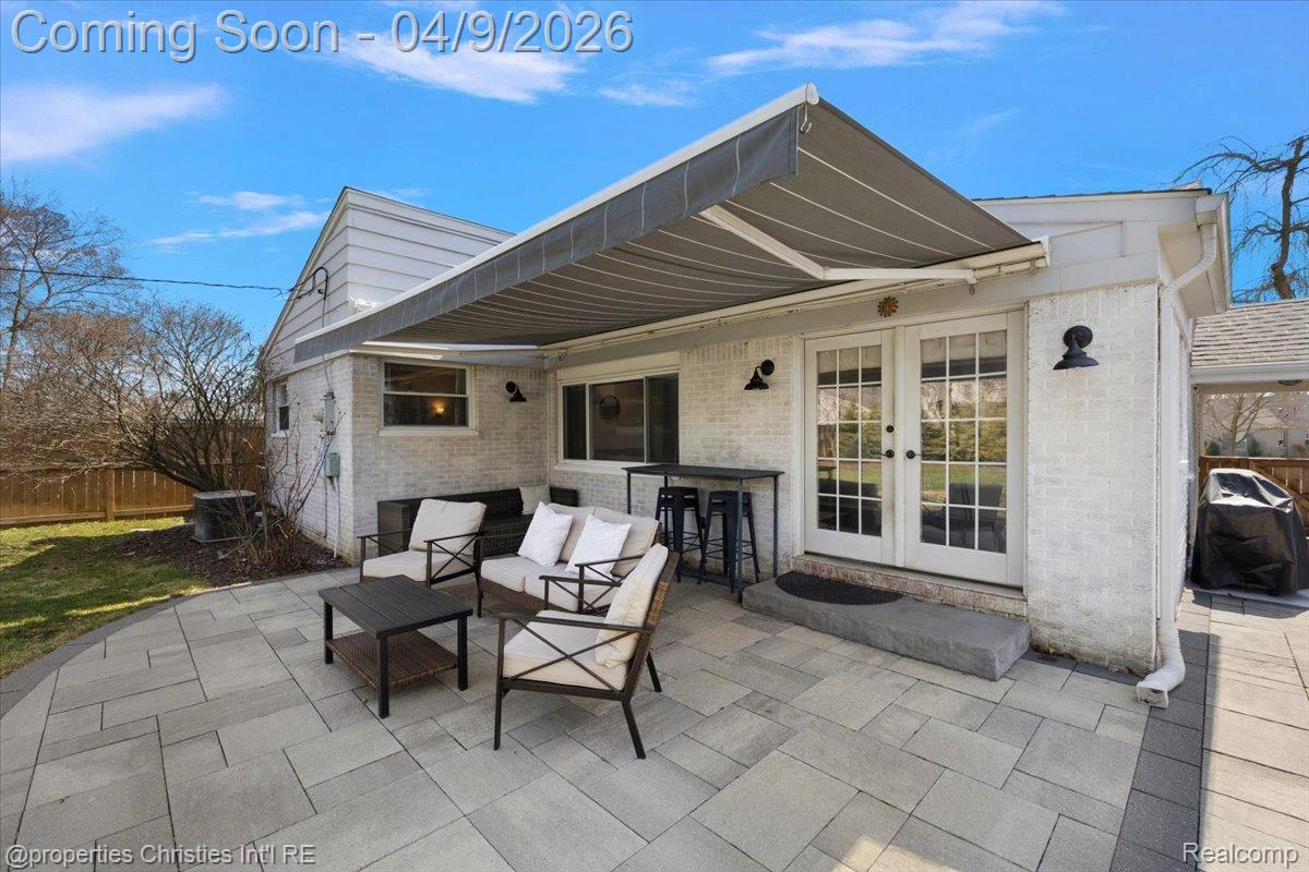 4240 Sheridan Drive