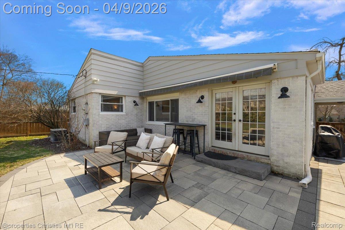 4240 Sheridan Drive
