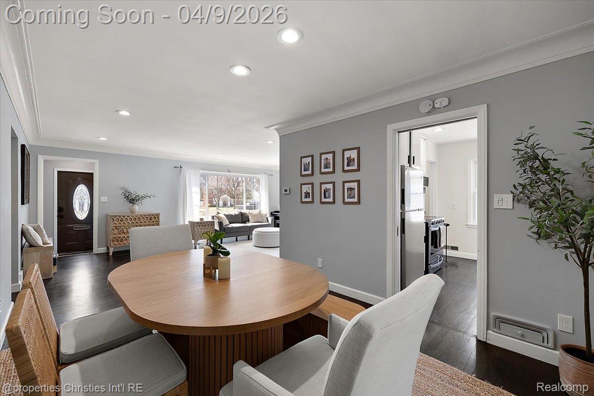4240 Sheridan Drive