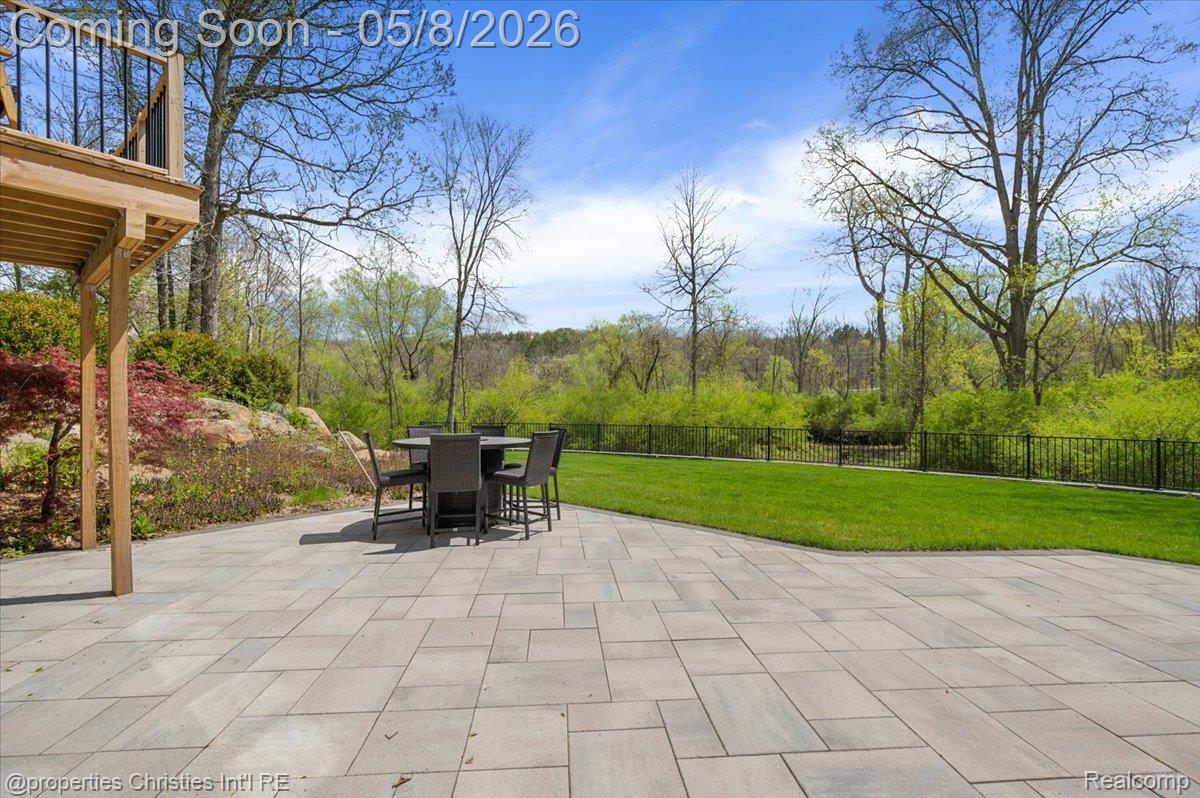 1071 Woodbridge Lane
